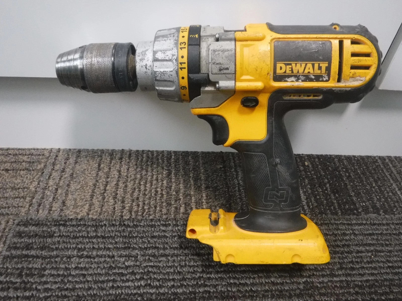 Dewalt  Model Dc910 28v Hammer Drill Tool Only