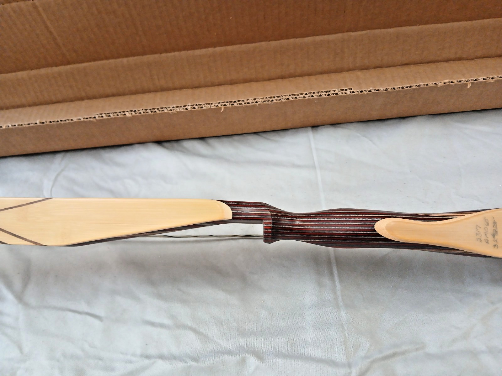 CHARRON ARCHERY - CUSTOM LONGBOW 60"AMO @ 32#