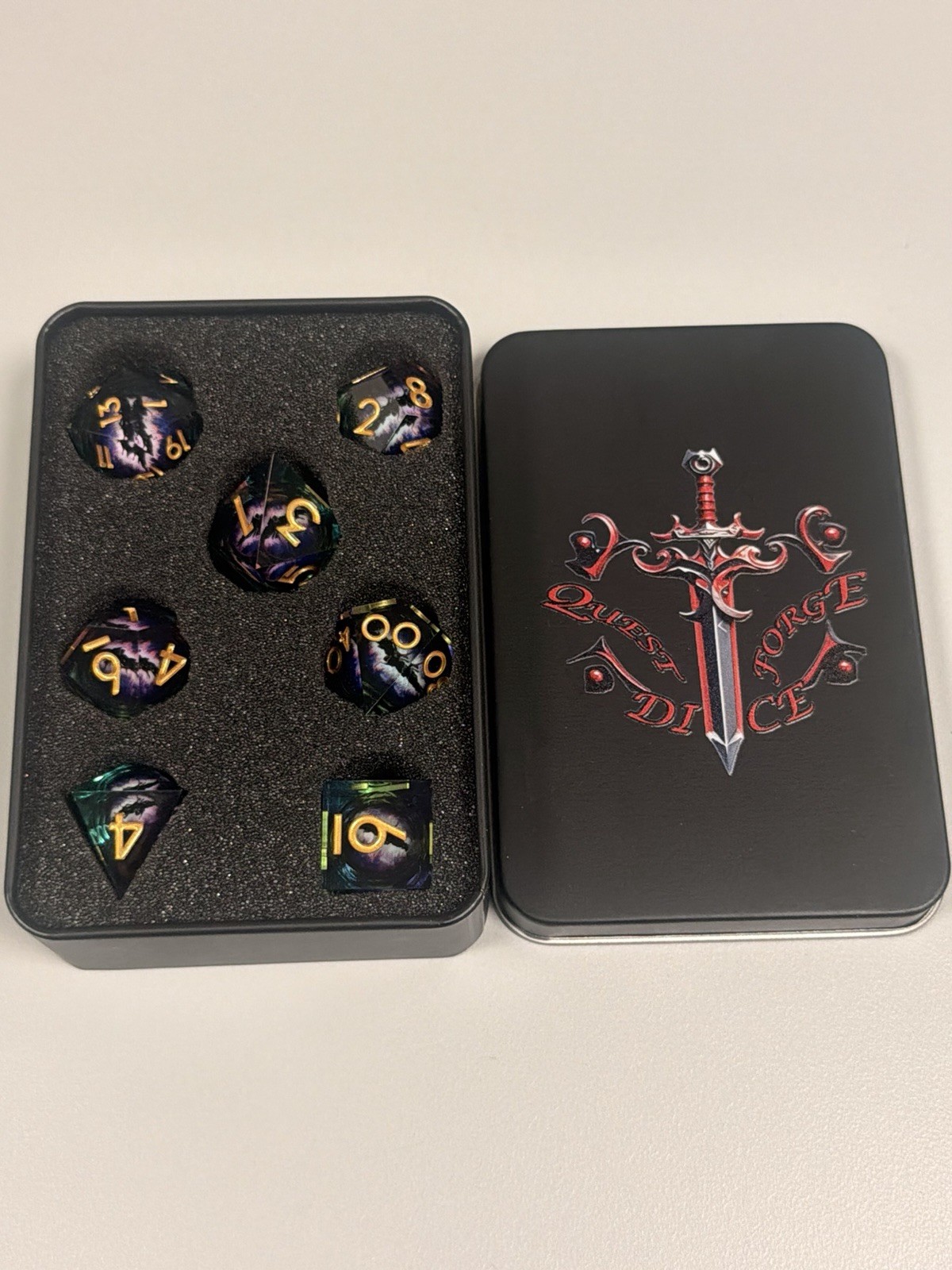 Beholder's Dragon Eye DND Dice Set,Sharp Edge Liquid Core Resin Handmade Cat Eye