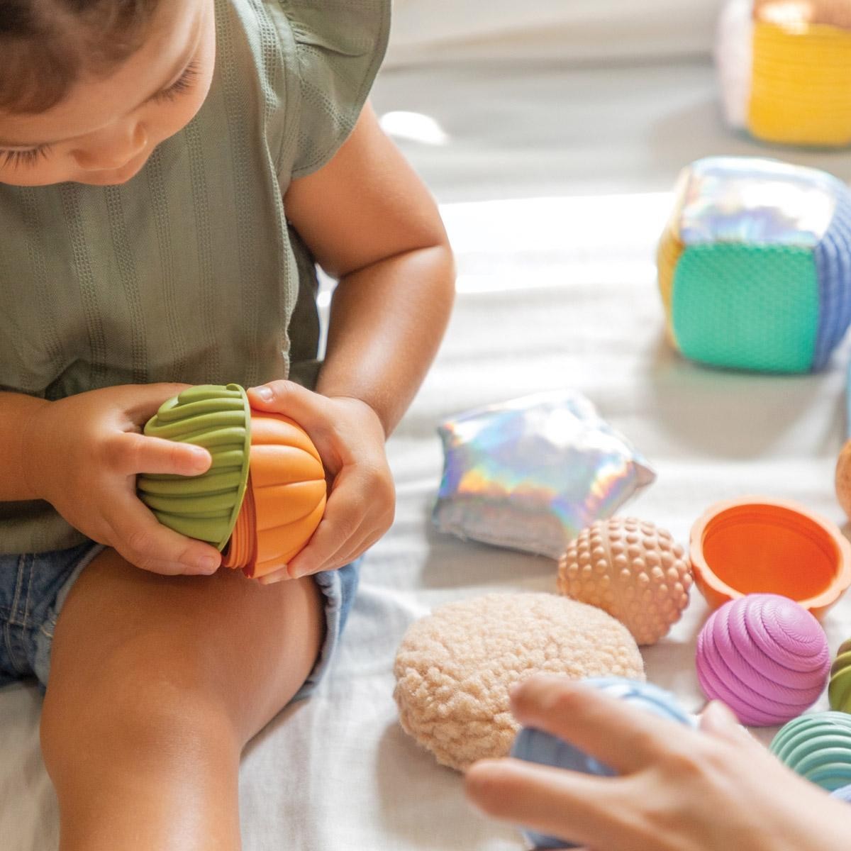 Kaplan Early Learning Texture Time: Toddler Loose Parts STEM Kit