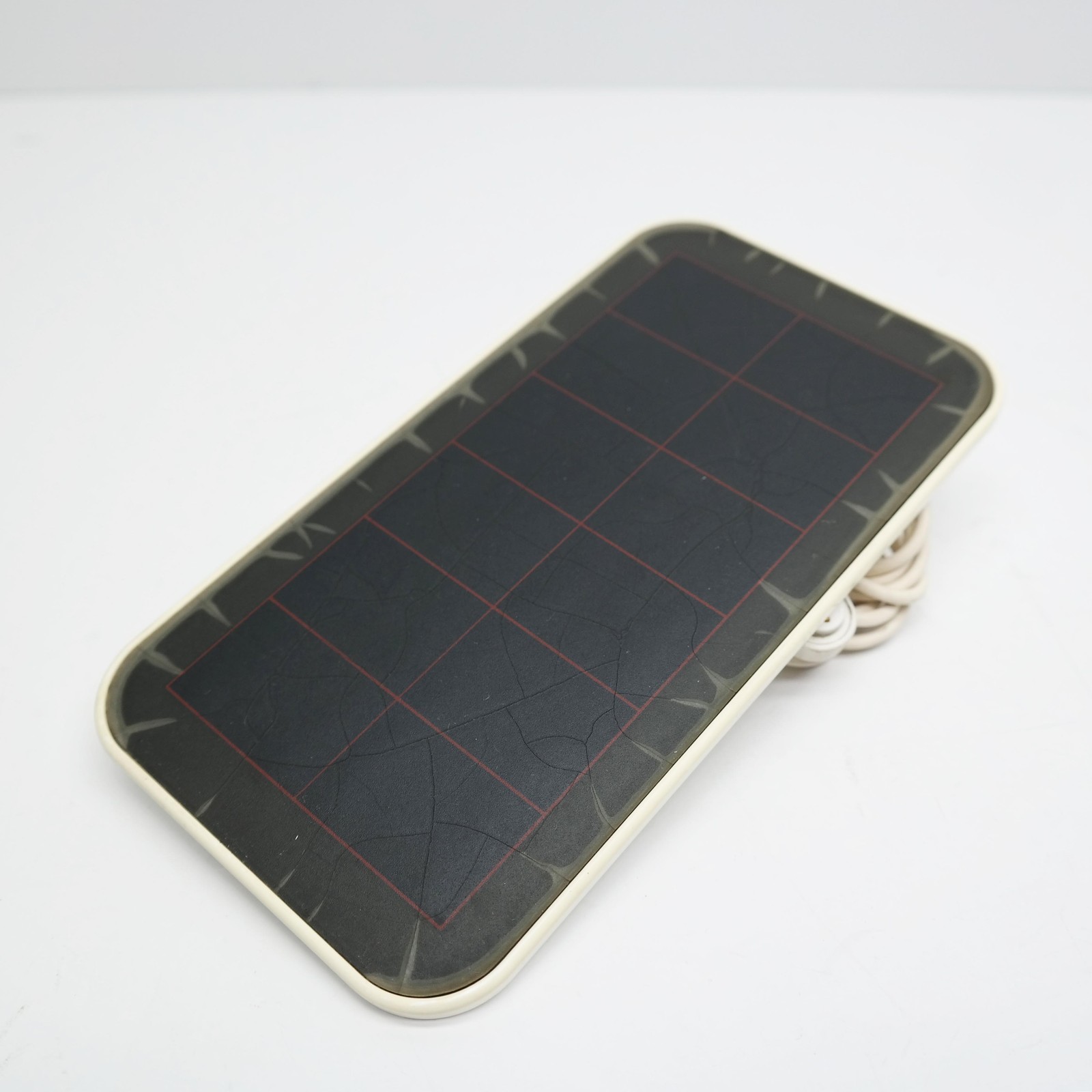 Arlo VMA5600 Solar Panel Charger - White