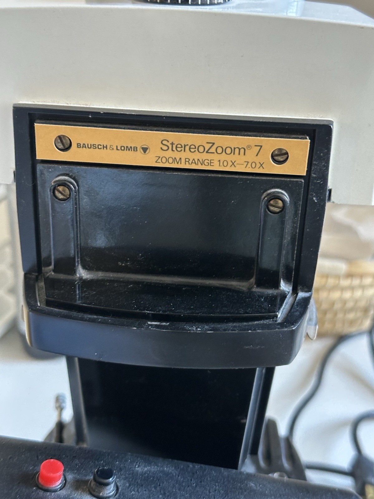Gem Instruments Gemolite Mark V Microscope with B&L Optics – Stereo Zoom 7