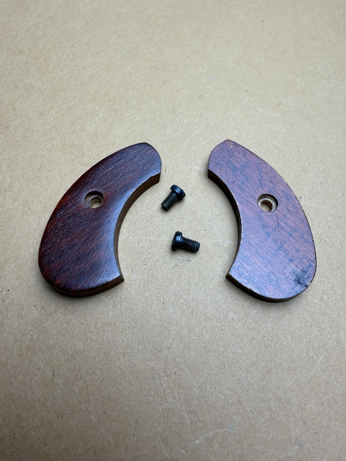 CVA A.S.M. Armi San Marco Derringer .31 cal Black Powder Pistol Wood Grips