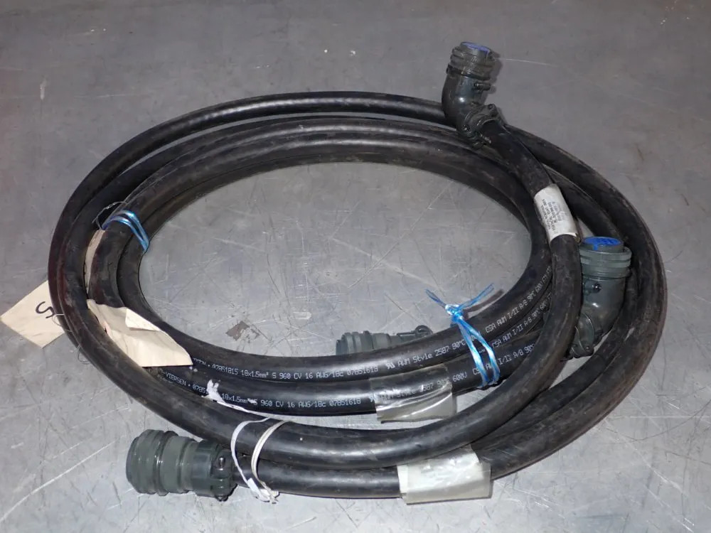 FANUC 2 ROBOT CABLES EOAT4CBL-EOAT-JBOX