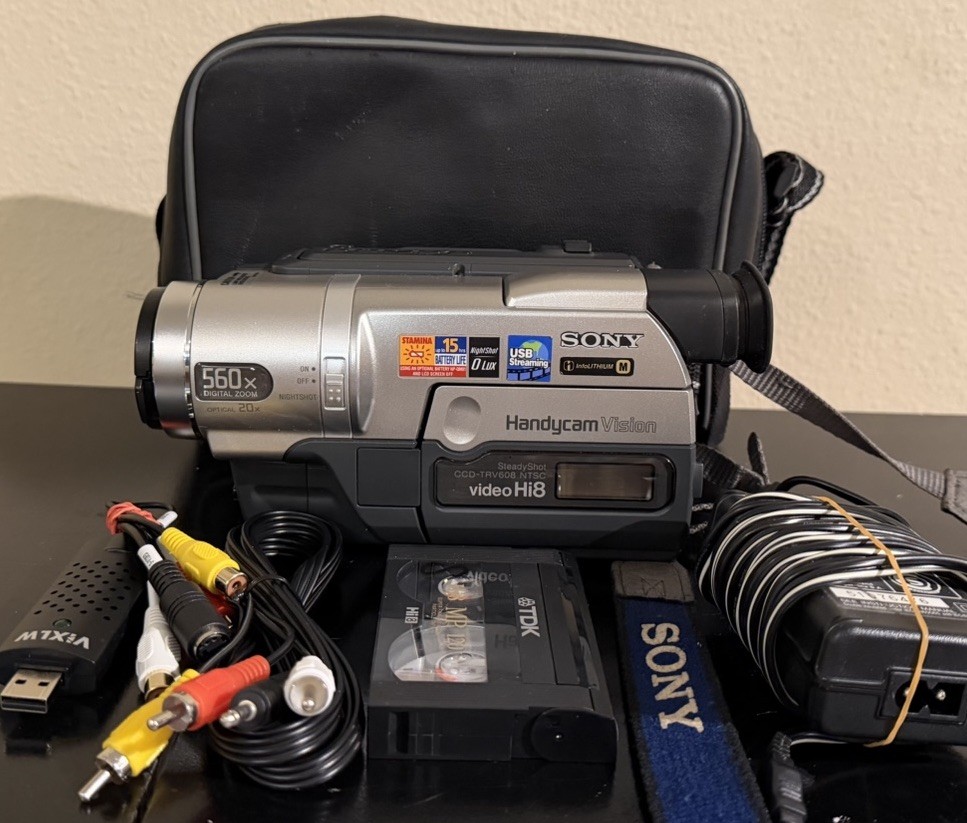 Sony Handycam CCD-TRV608 Hi8 Camcorder W/Nightshot + USB TESTED WORKING  ✅ BT