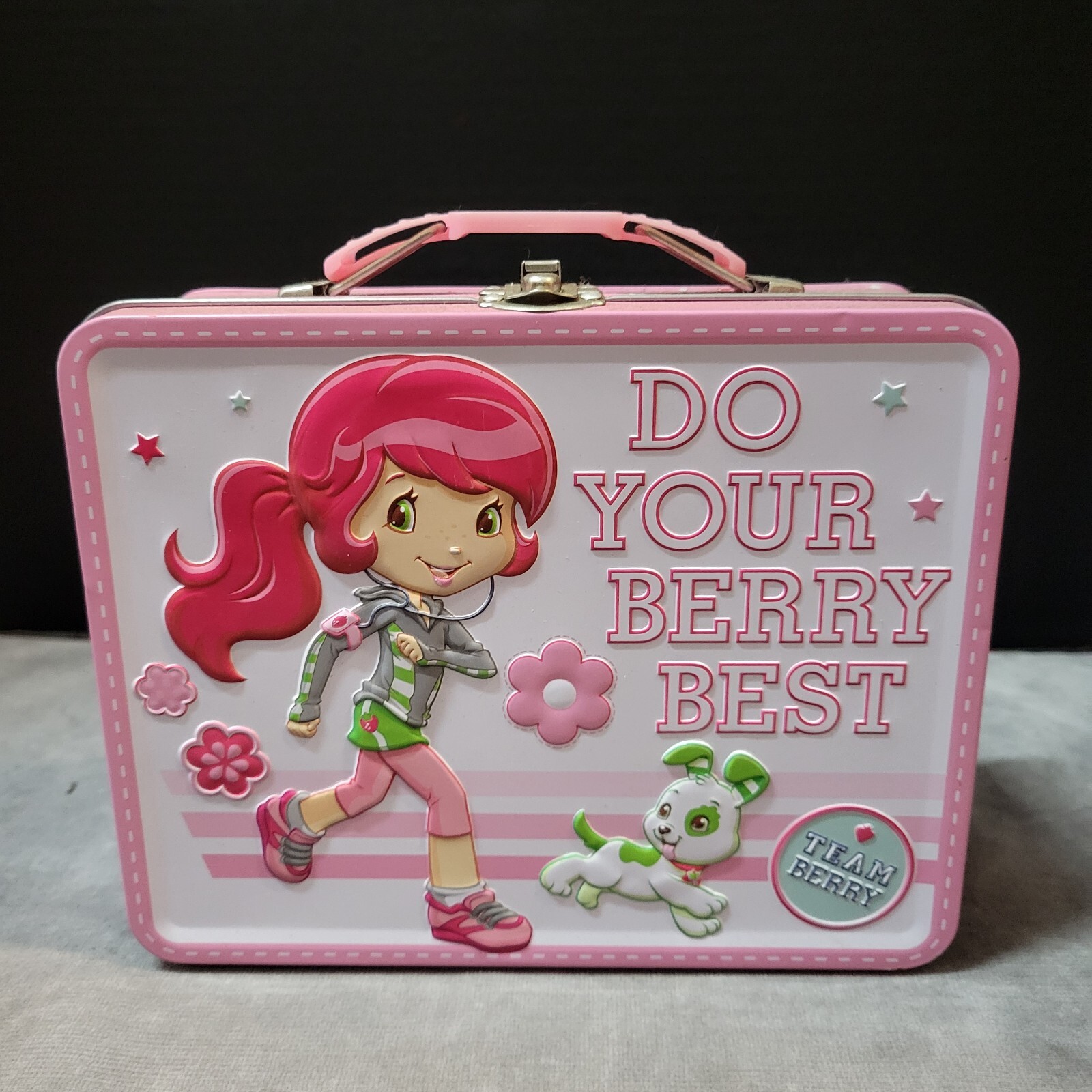 STRAWBERRY SHORTCAKE TIN LUNCH BOX, 2013