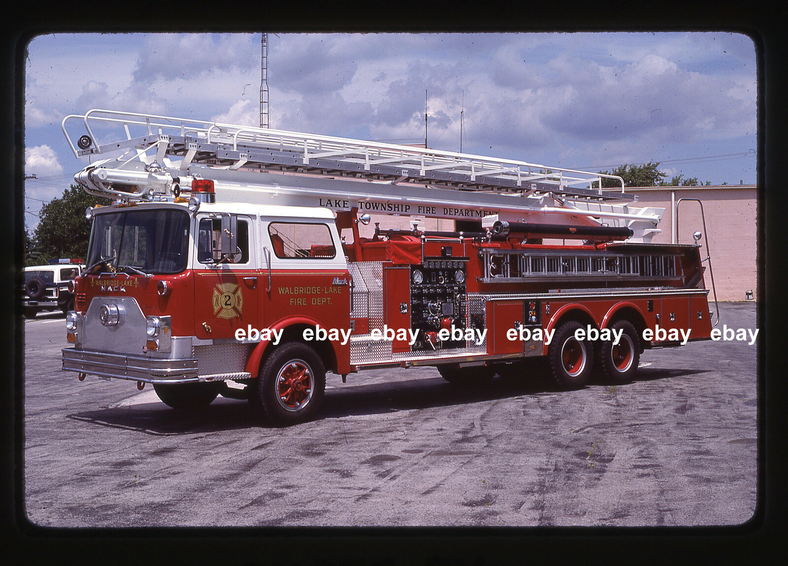 Walbridge Lake Twp OH 1981 Mack CF Pierce 75' TSQ Fire Apparatus Slide