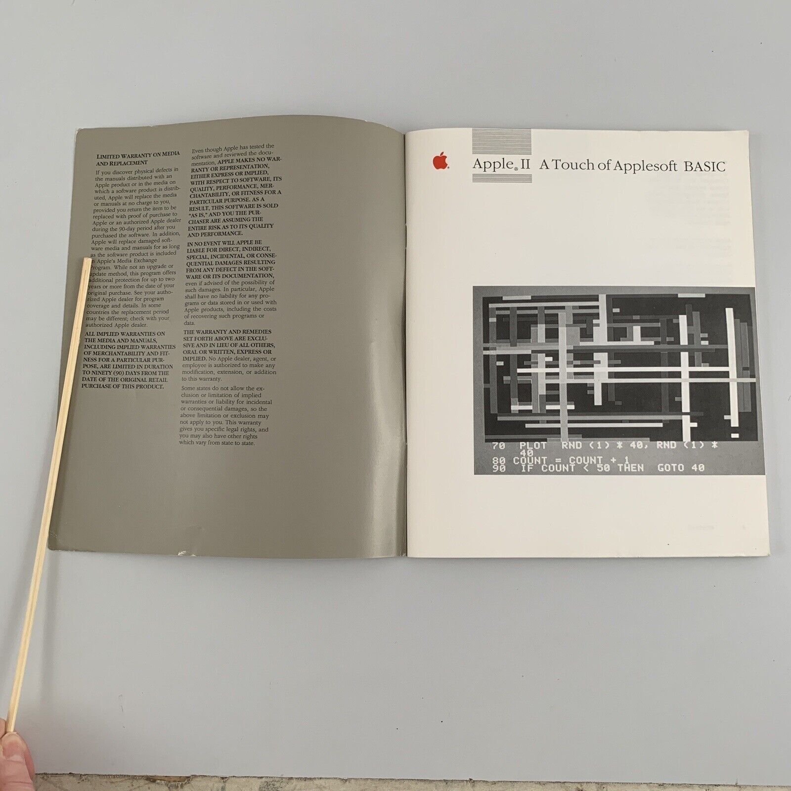 Apple II A touch of AppleSoft BASIC Tutorial Manual VTG 1986 #5