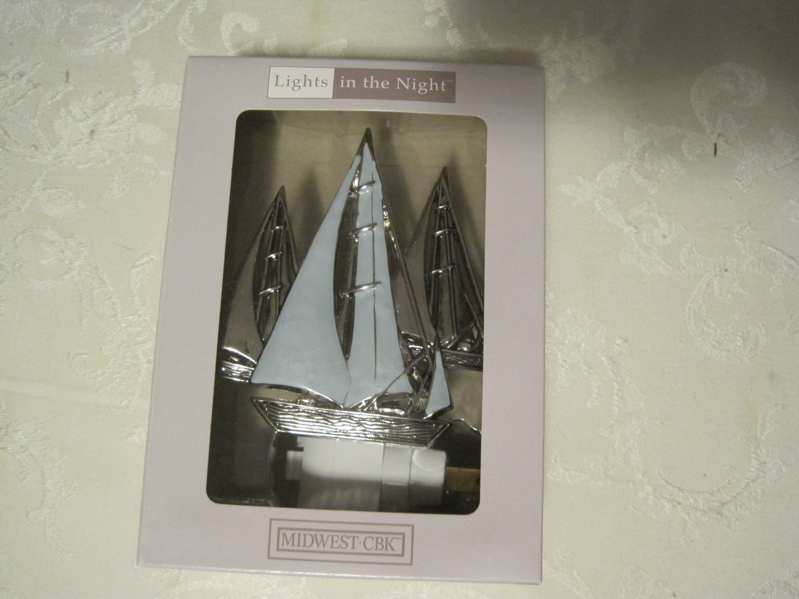 GANZ MIDWEST CBK LIGHTS IN THE NIGHT SWIVEL PLUG-IN LAYERED SAILBOAT NIGHT LIGHT