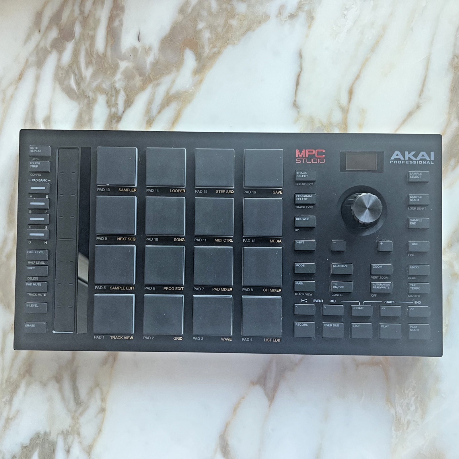 Akai Professional MPC Studio 2 Black Midi Controller Interface