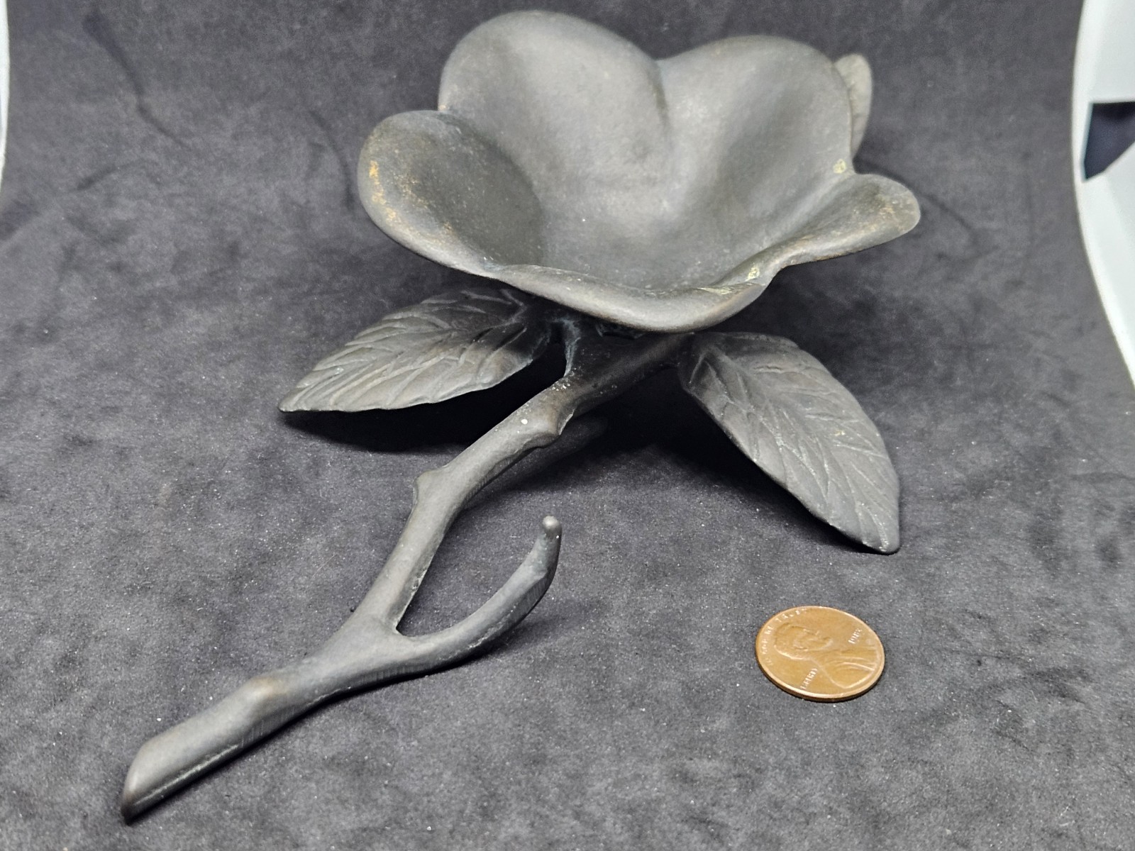 PLUMERIA CAST COIN DISH 7" x 4"