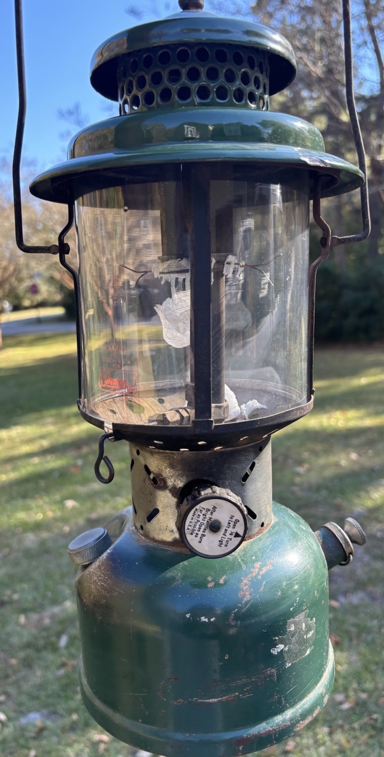 Vintage Coleman Double Mantle Lantern Dated 10/1962
