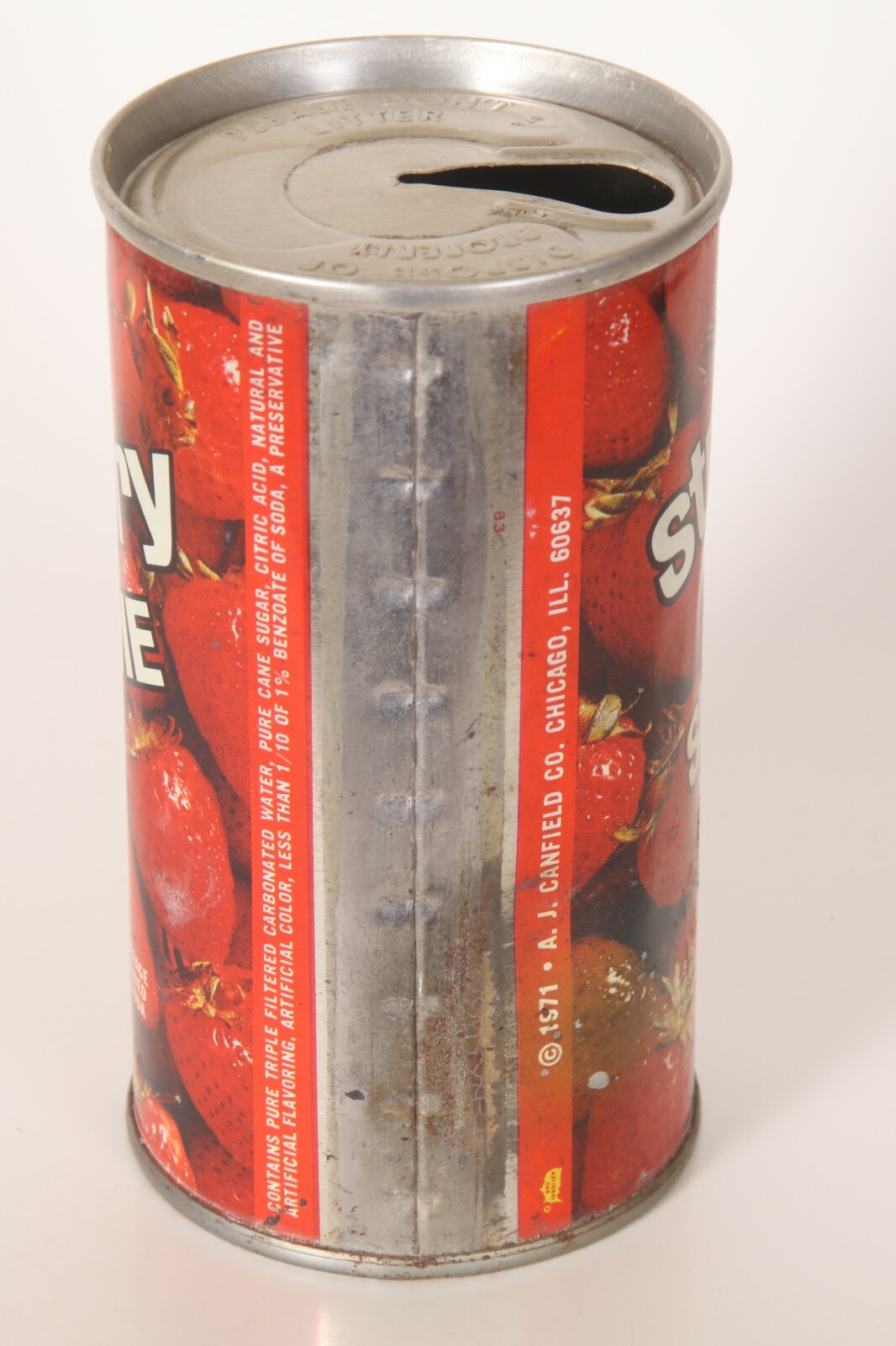 Canfields Strawberry Soda can