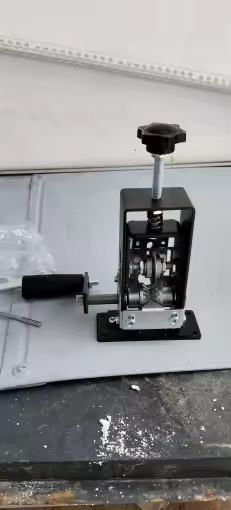 Wire Stripper Machine,1-25mm Scrapping Copper Wire Peeler Machine, Drill...