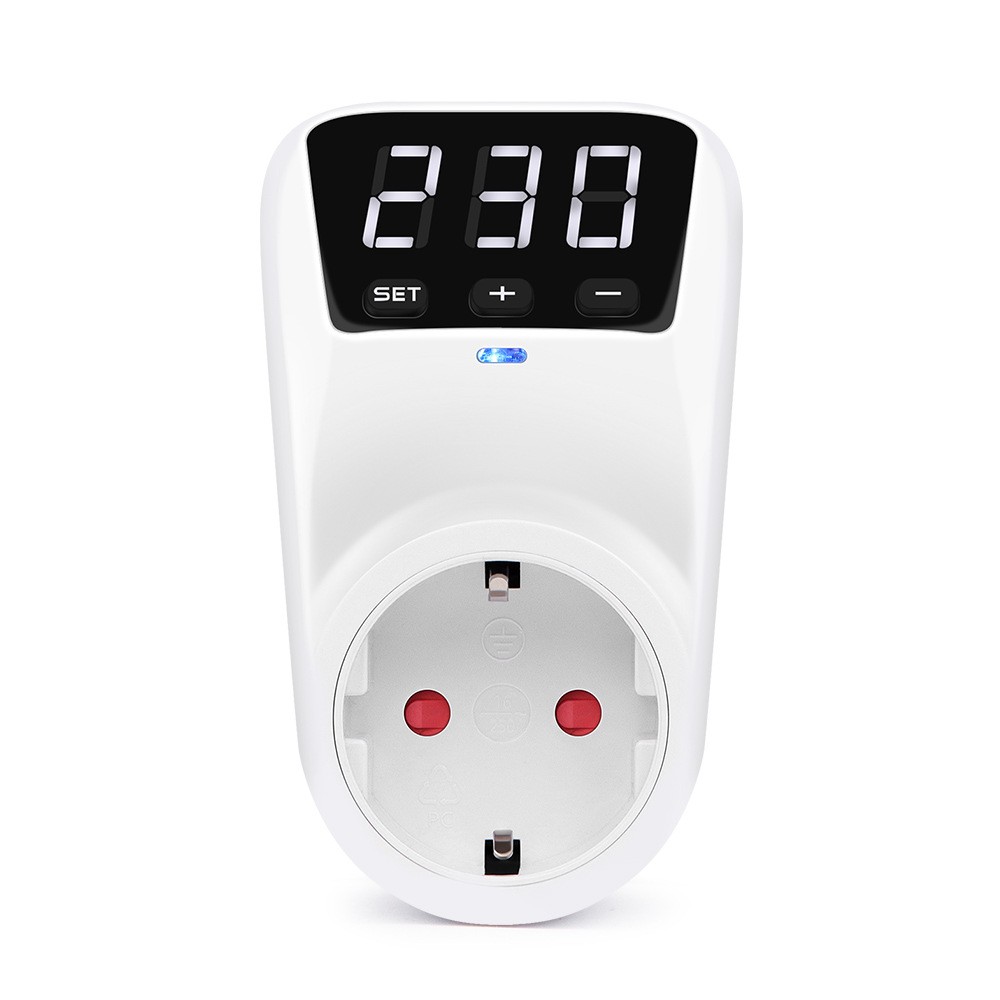 Automatic Voltage Protector Switch 230V 3680W Power Surge Protecctor EU Socket