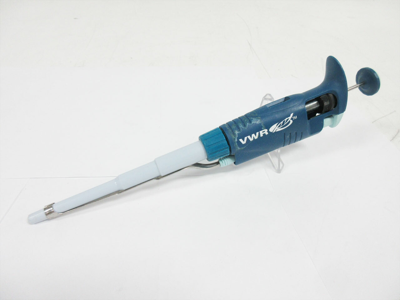 VWR SINGLE CHANNEL PIPETTE 100 - 1000 uL LARGE DIAL ADJUSTABLE PIPET