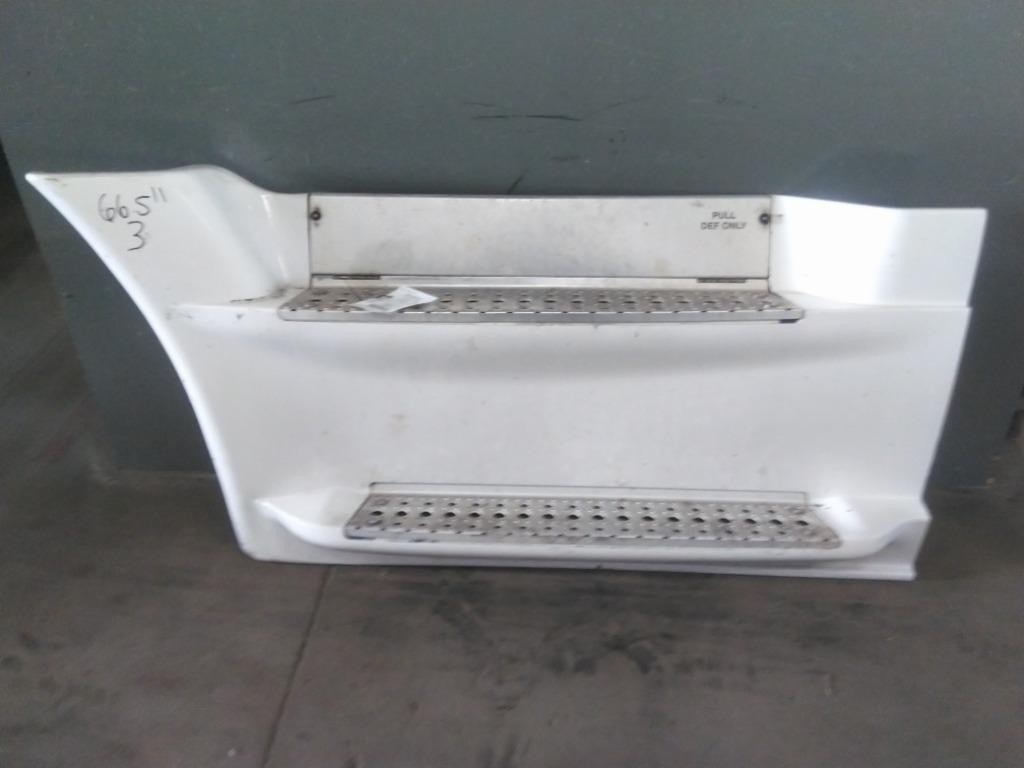 For 2016 FREIGHTLINER CASCADIA 125 SIDE FAIRING Left ,  IL
