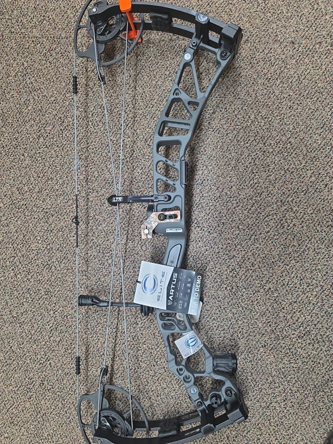 Elite Artus Bow - 70#, Slate Gray