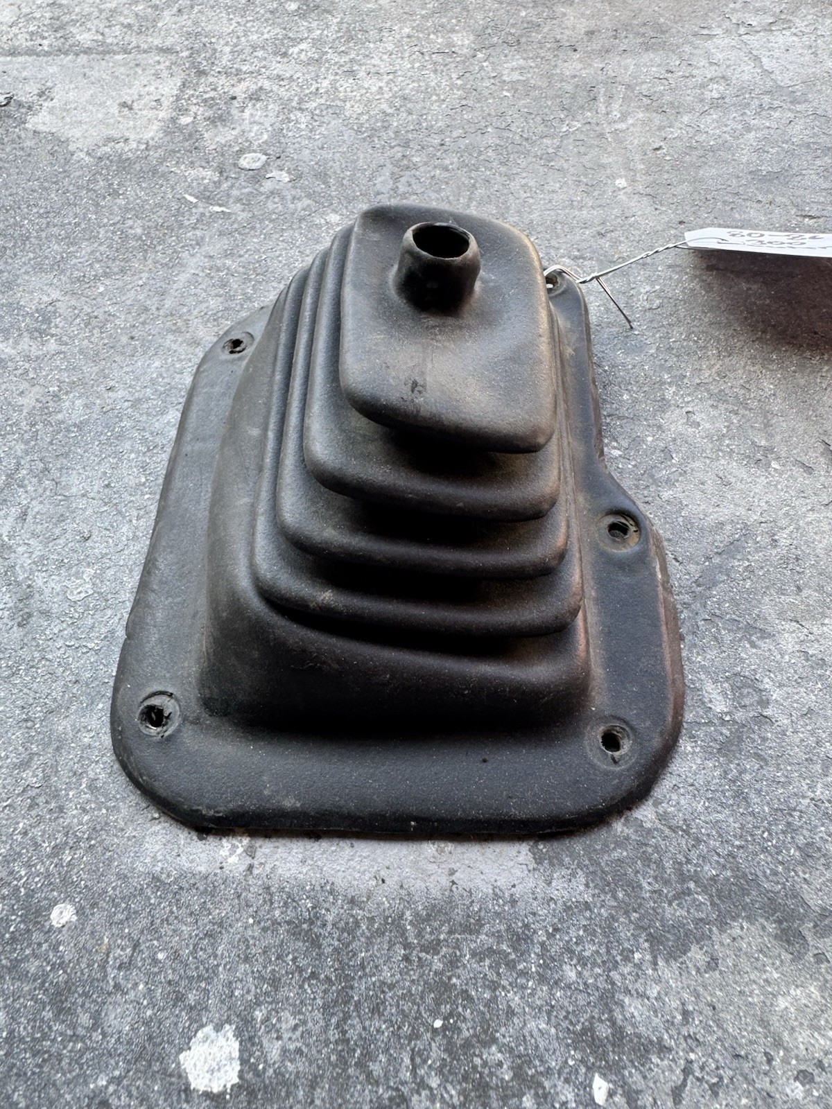 80-86 Jeep Wrangler CJ Dana 300 Transfer Case Outer Boot OEM