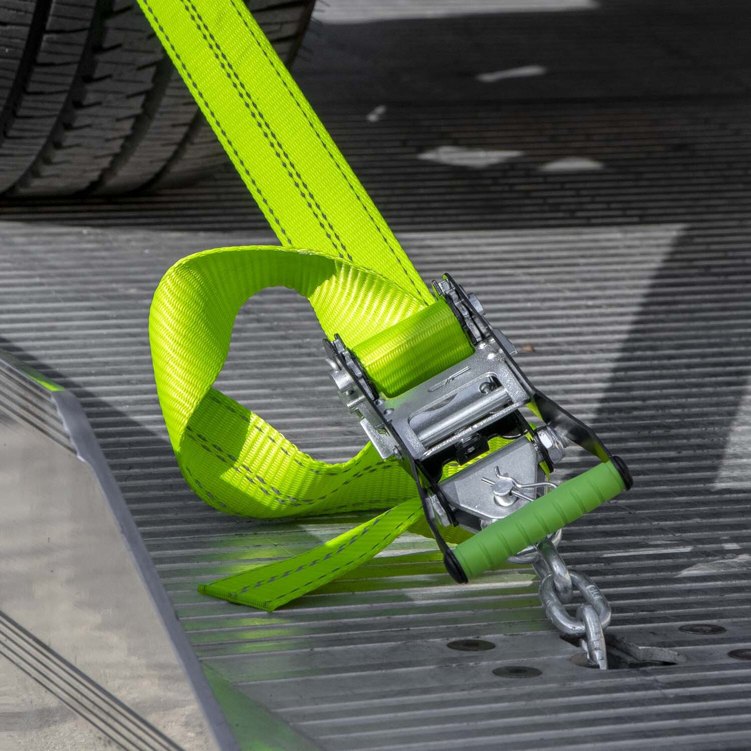 VULCAN 8-Point Car Tie Down Kit - Snap Hook & Chain Tail, 4 Pack - High-Viz