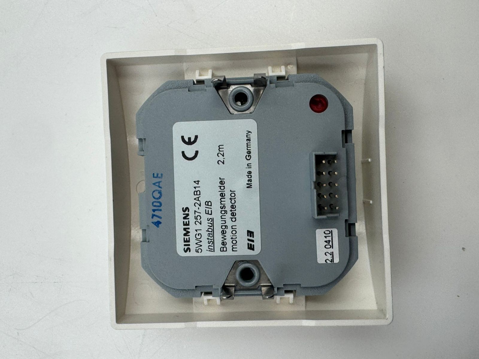 SIemens 5WG1 257-2AB14 MOTION DETECTOR
