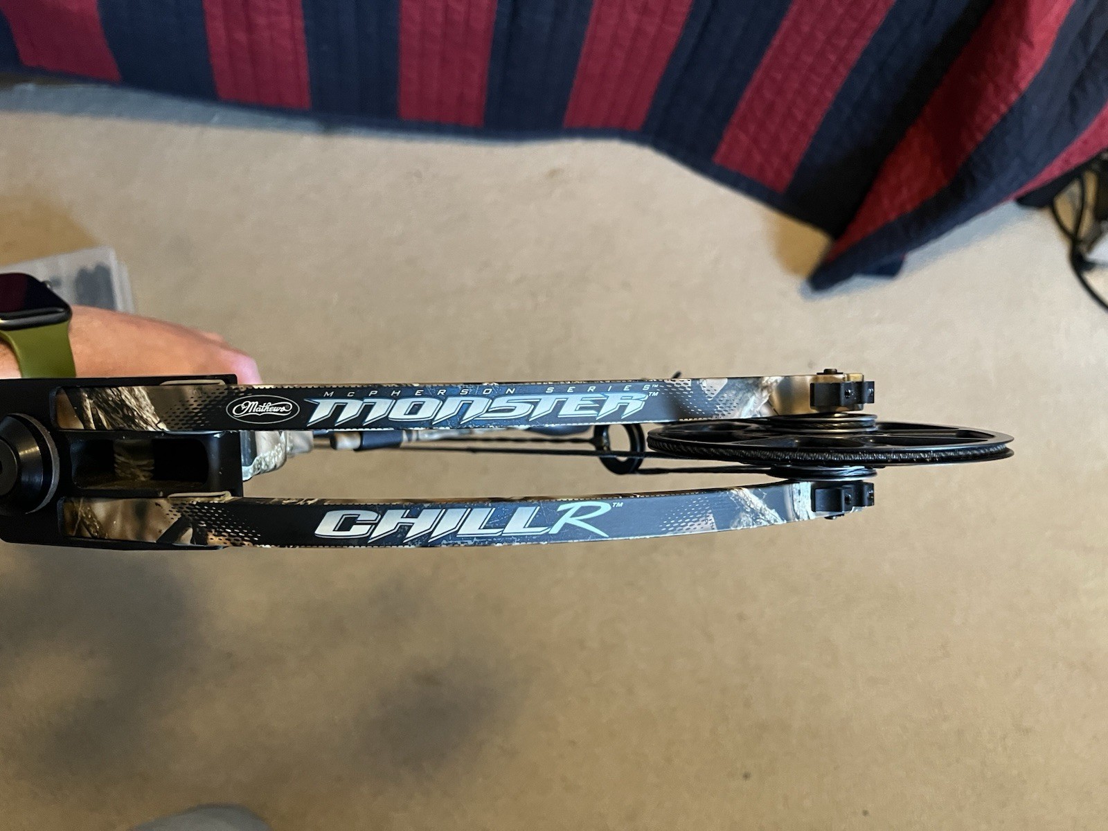 Mathews Monster Chill R Compound Bow 60 lb