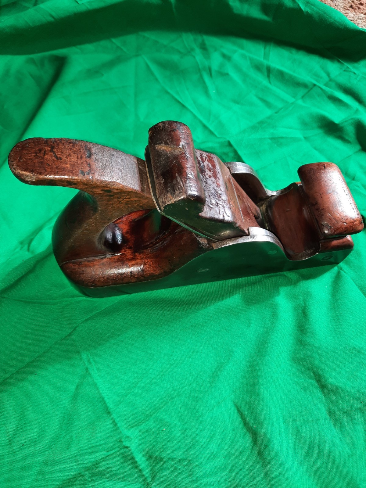 9" Infill smoothing plane with T. Ibbotson iron.