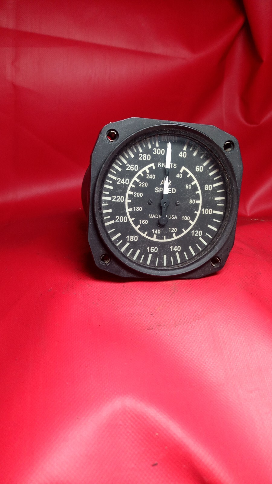UMA inc. airspeed ind p/n t16-310-300d