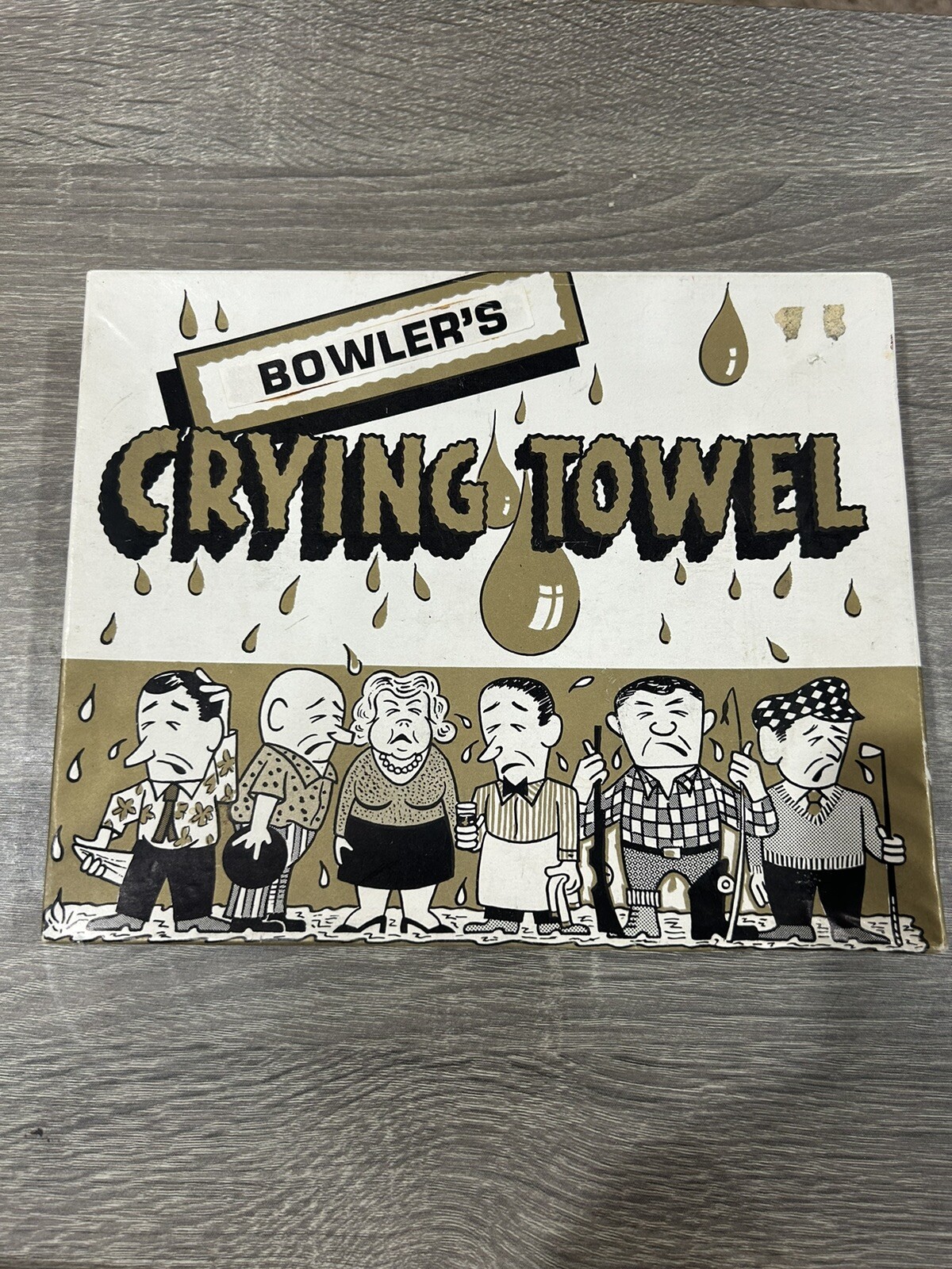 Vintage Bowler’s Crying Towel Humorous Novelty Bowling Memorabilia NOS