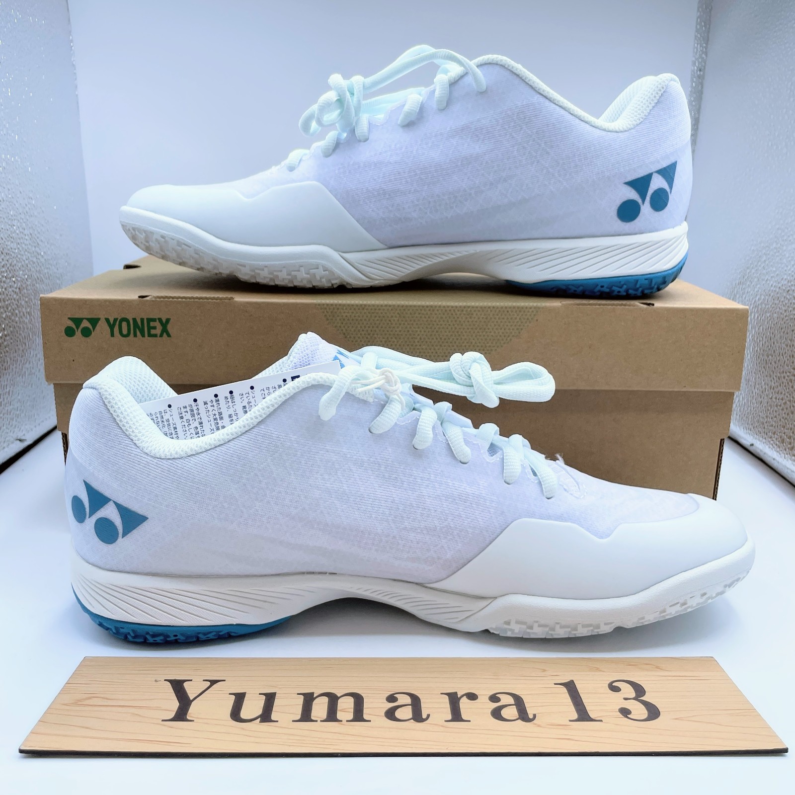 Yonex Power Cushion Aerus Z White Blue SHBAZ2M-207 Men's Size