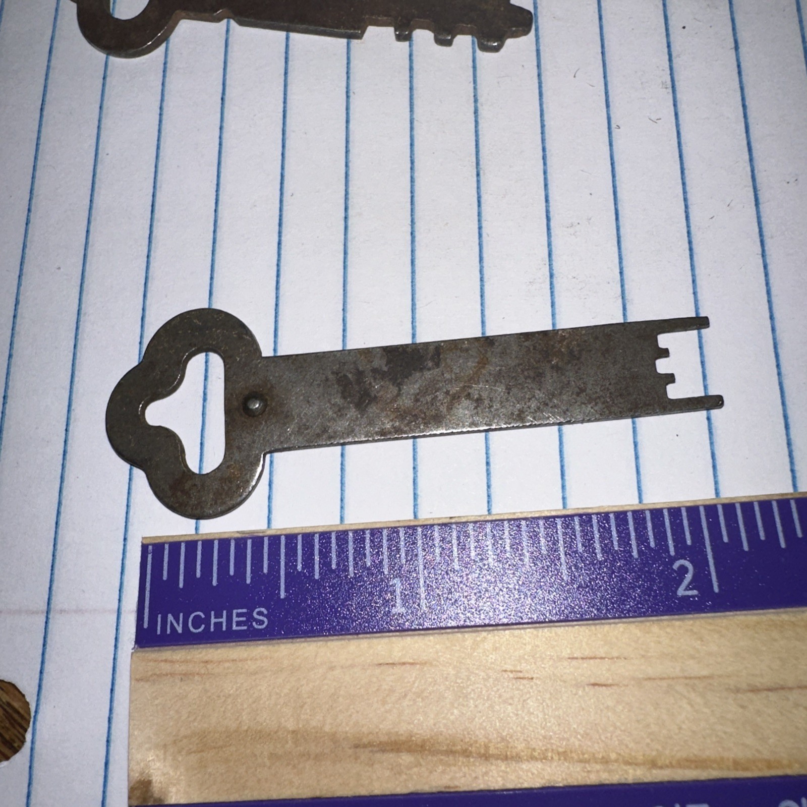 5 Antique Skeleton Keys Flat Unique Shapes