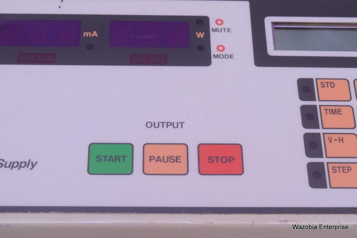 BIO-RAD COMPUTER CONTROLLED ELECTROPHORESIS MODEL 3000XI