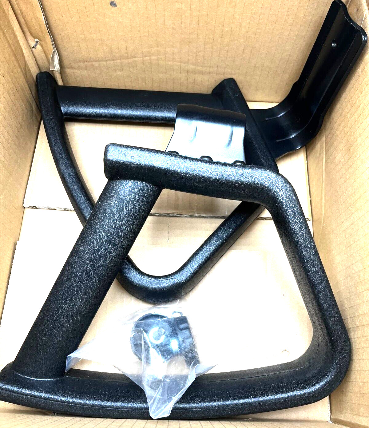 GLOBAL INDUSTRIAL INTERION LOOP ARMS BLACK 506556