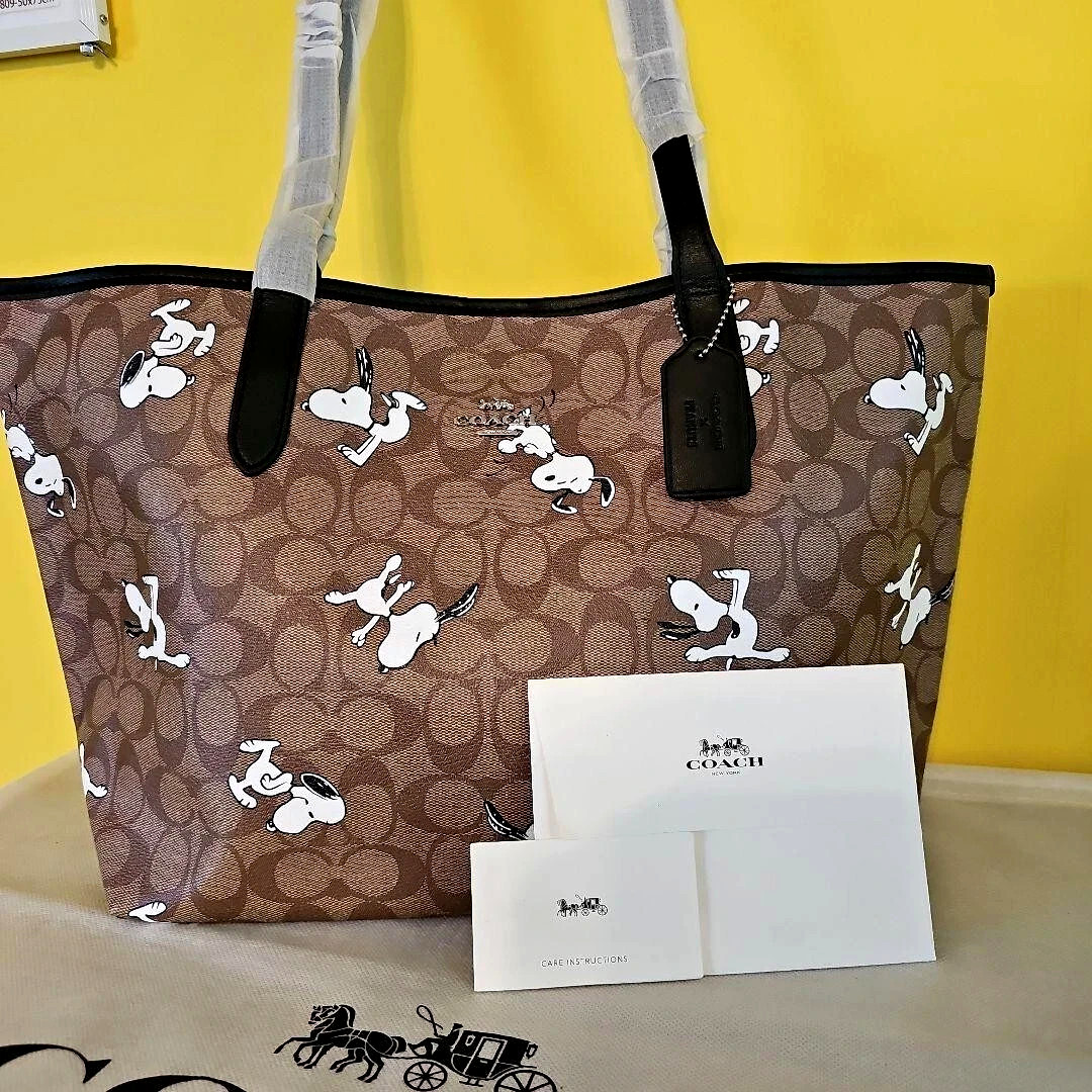 Coach X Snoopy 6160 Peanuts City Tote in Signature Canvas Snoopy Print Khaki US