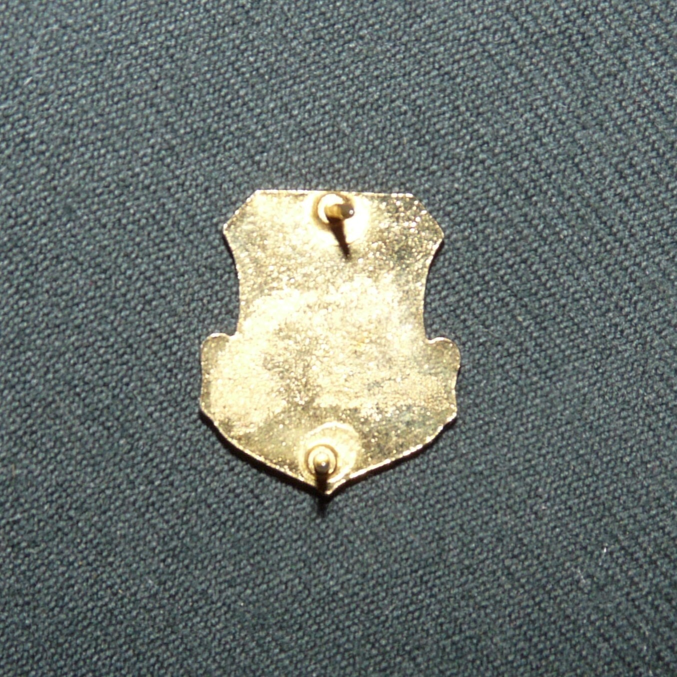 Vintage USAF 68th Bomb Wing Cloisonne Small Unit Crest (Vietnam War unit)