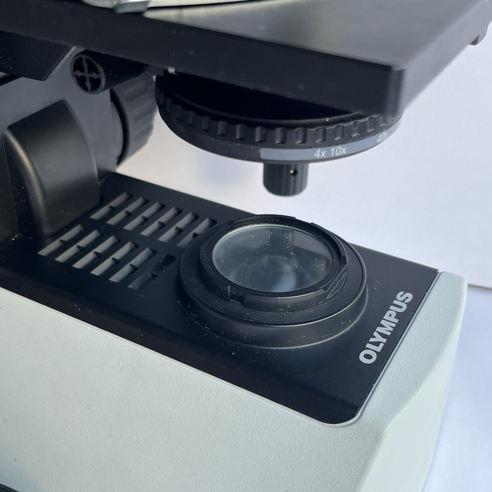 OLYMPUS CX21 CX21FS1 Binocular Microscope Plan x4 x10 x40 x100 Objectives