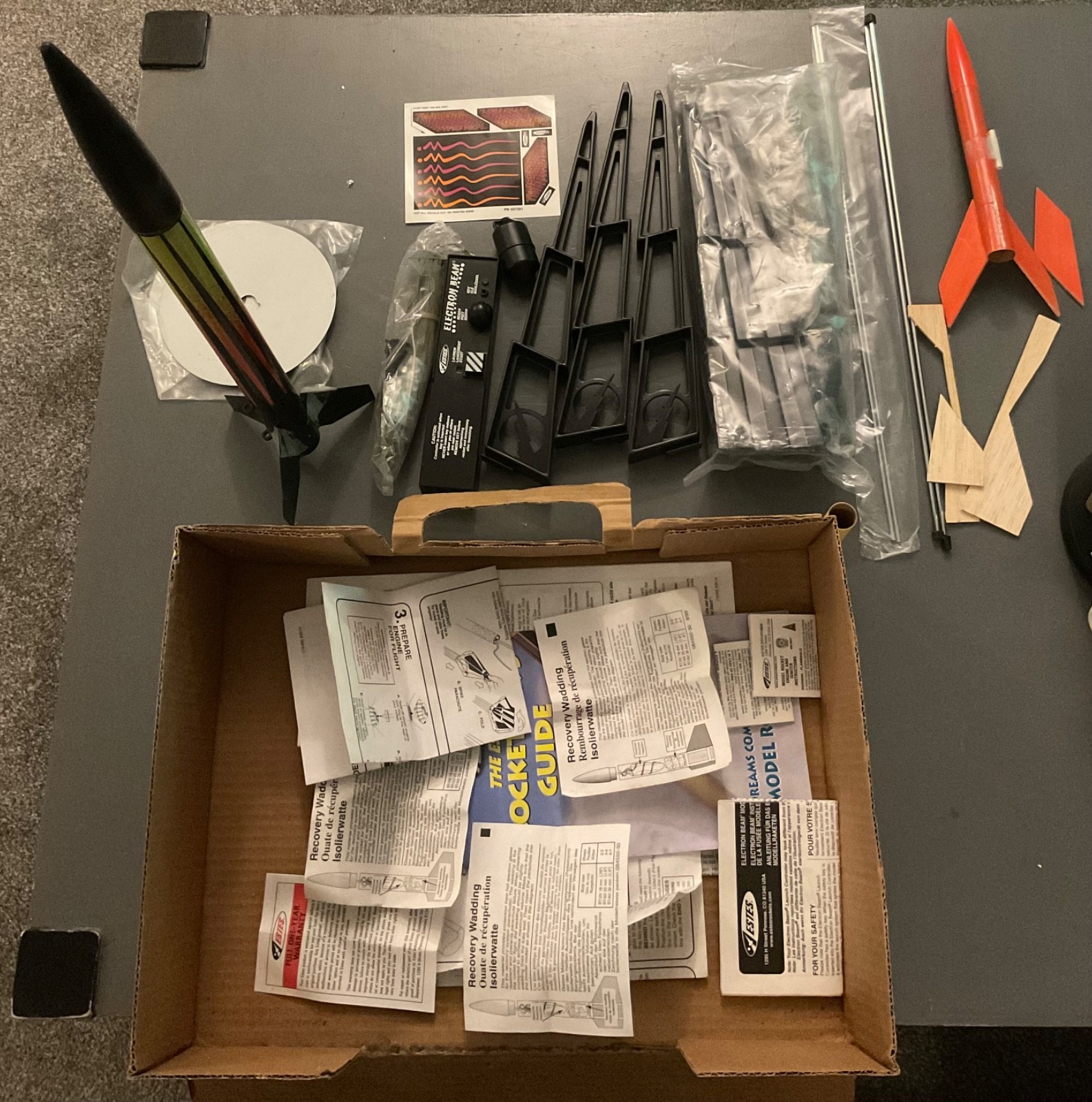 Vintage Estes Model Rocket Operations Range Box Various Parts & Manuals