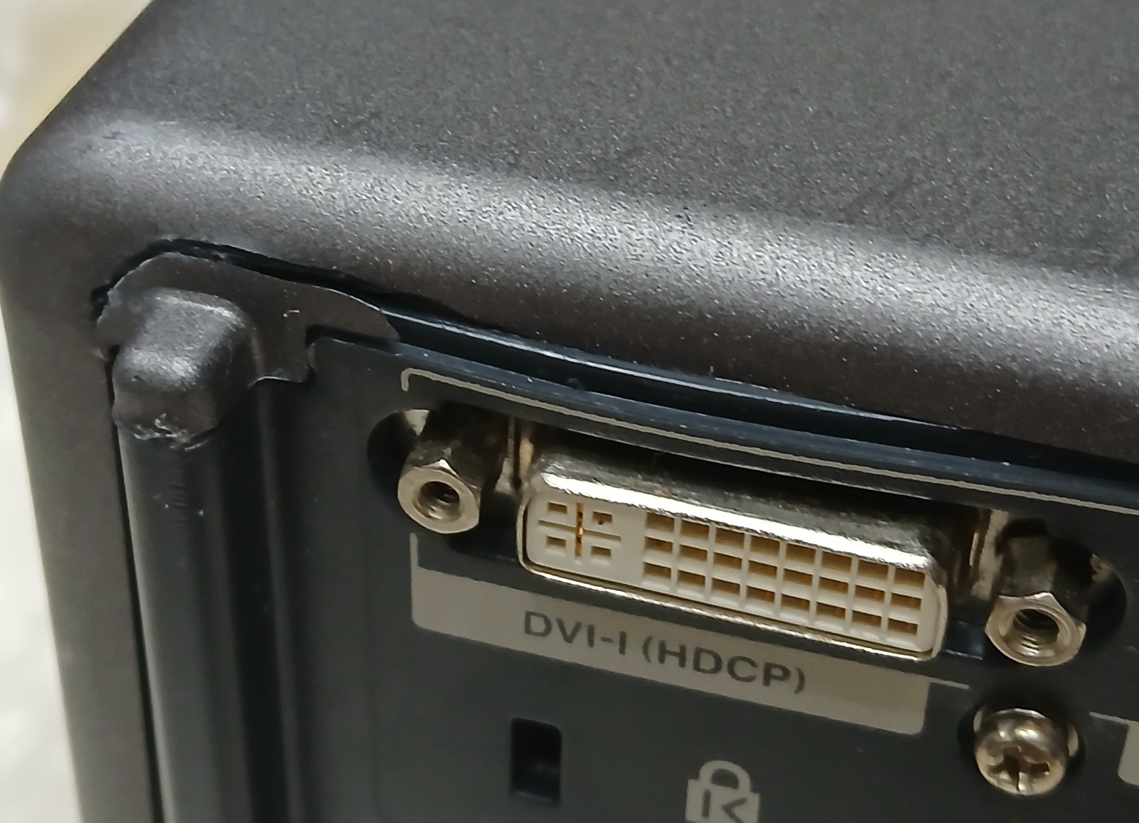 EIKI EIP-2600 DLP Projector