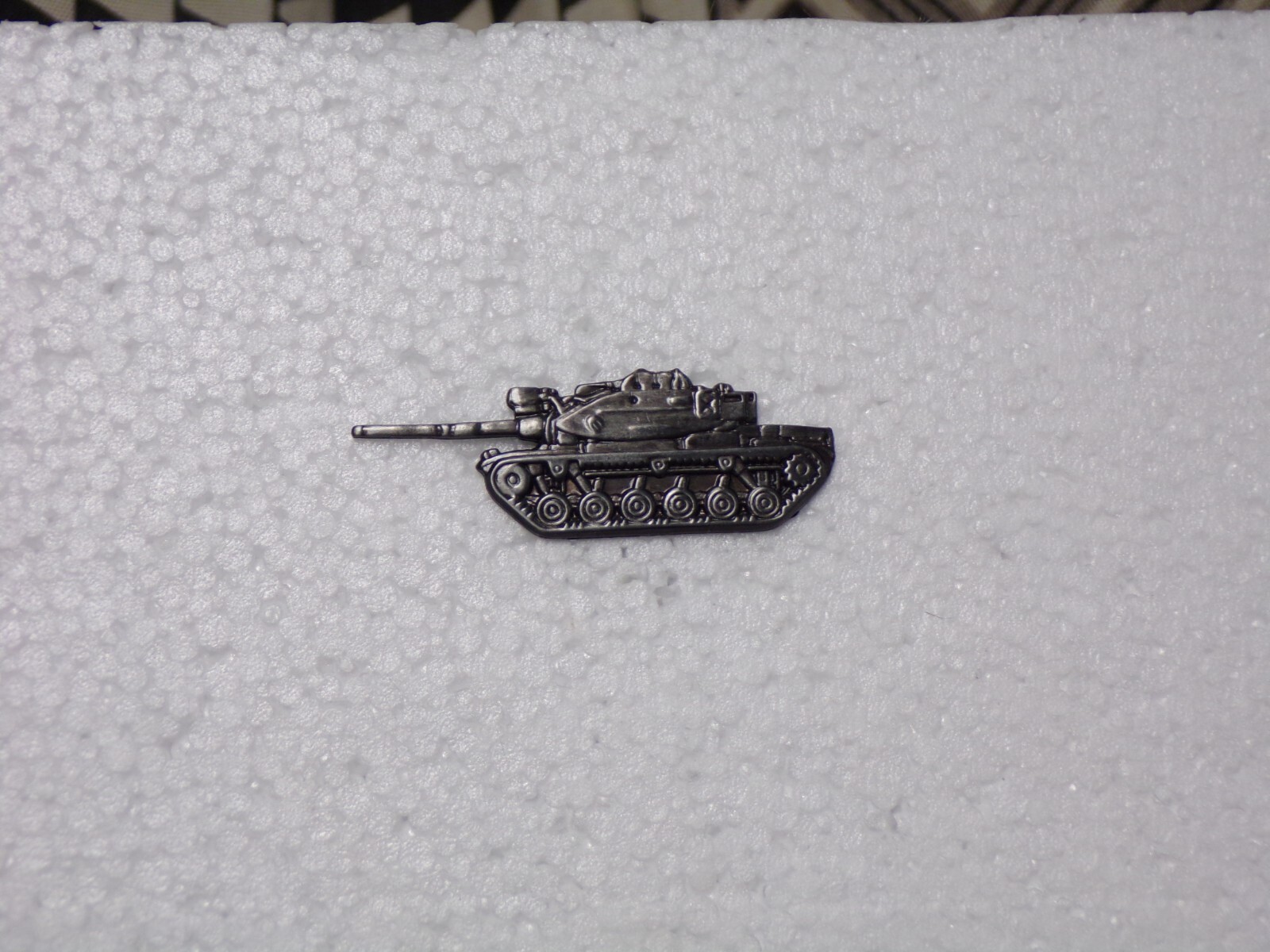 US ARMY M-60 TANK LARGE MEASURES 2 AND 1/8TH INCHES