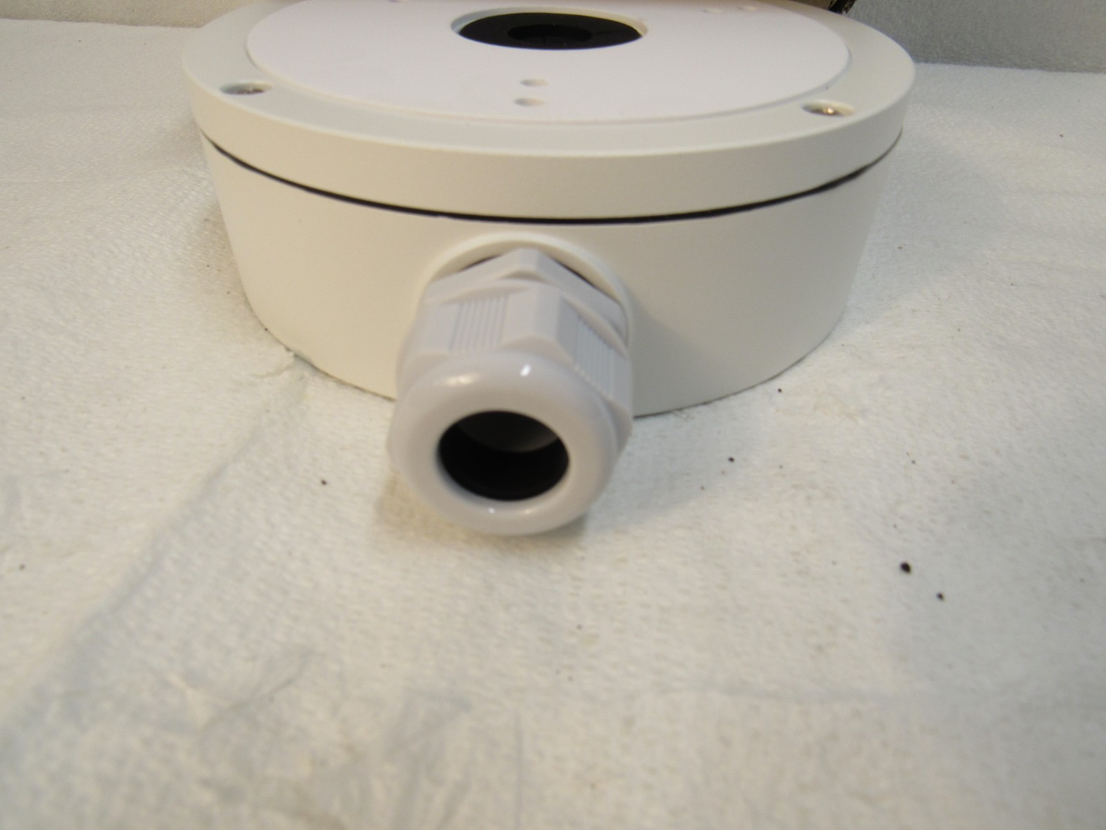 HikVision Conduit Base Bracket For Camera CCTV Medium CBM 302700630
