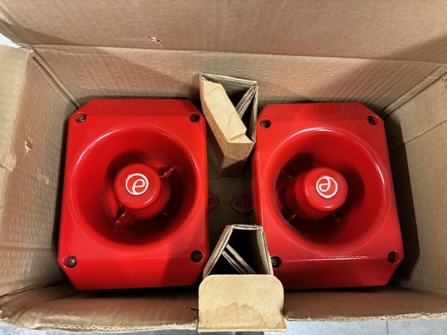 Box of 2 e2S D2xC2LD2 Red Alarm Horn Sounder (Alarms Only)