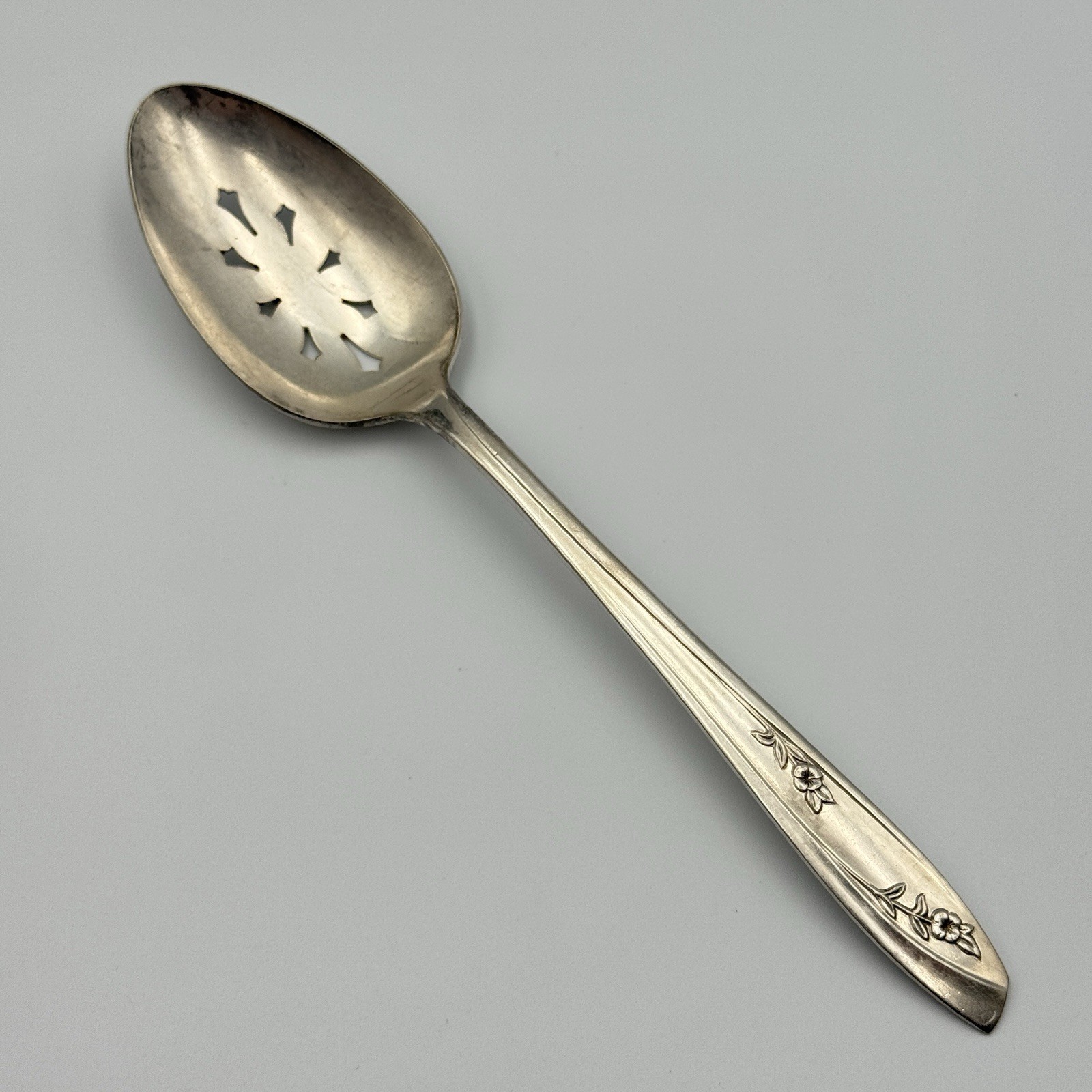 WM Rogers LADY FAIR 1957 Pierced Slotted Serving Spoon Silverplate