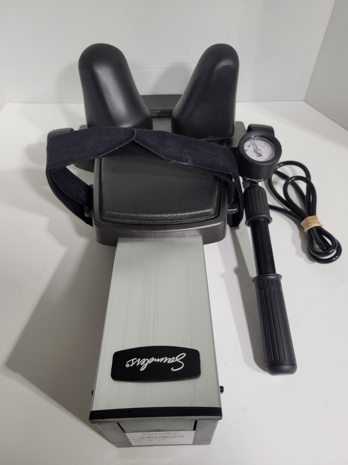 Saunder Cervical Traction Device w/Carrying Case & Operating Manual- NEW!!