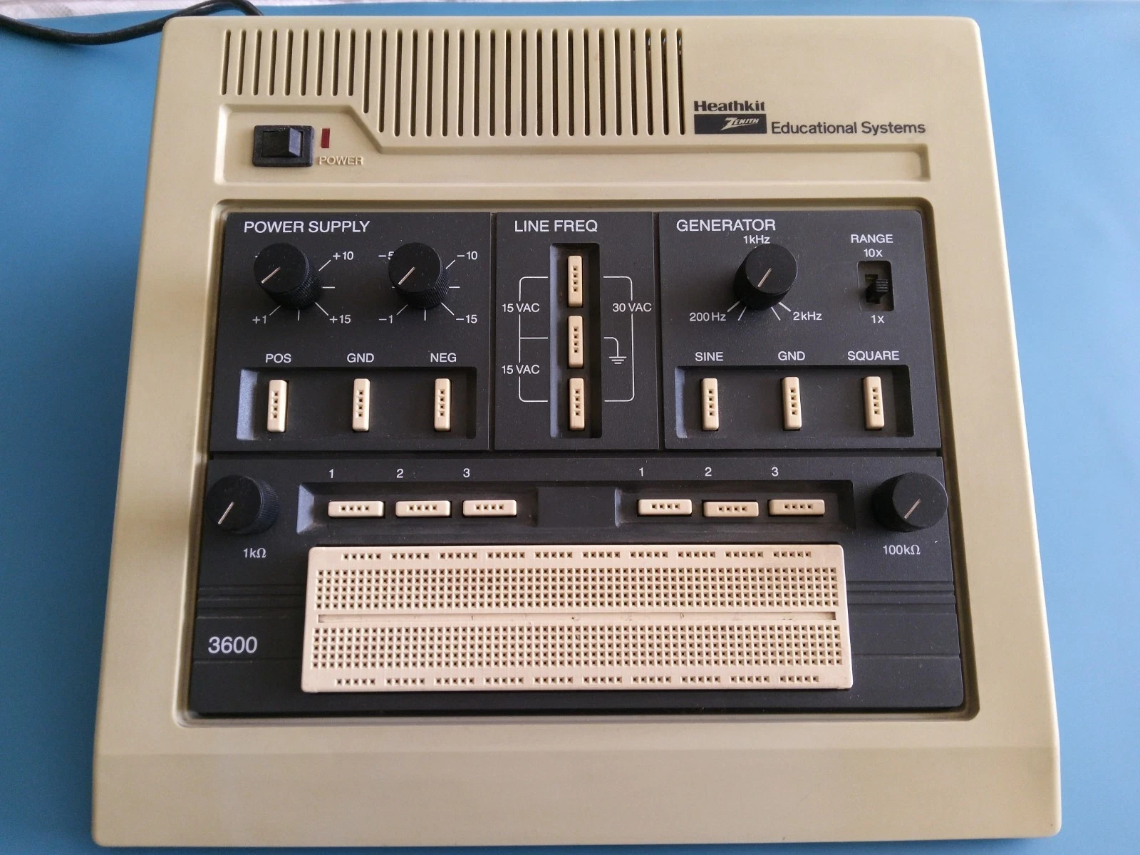 Heathkit ETW-3600 Analog Trainer