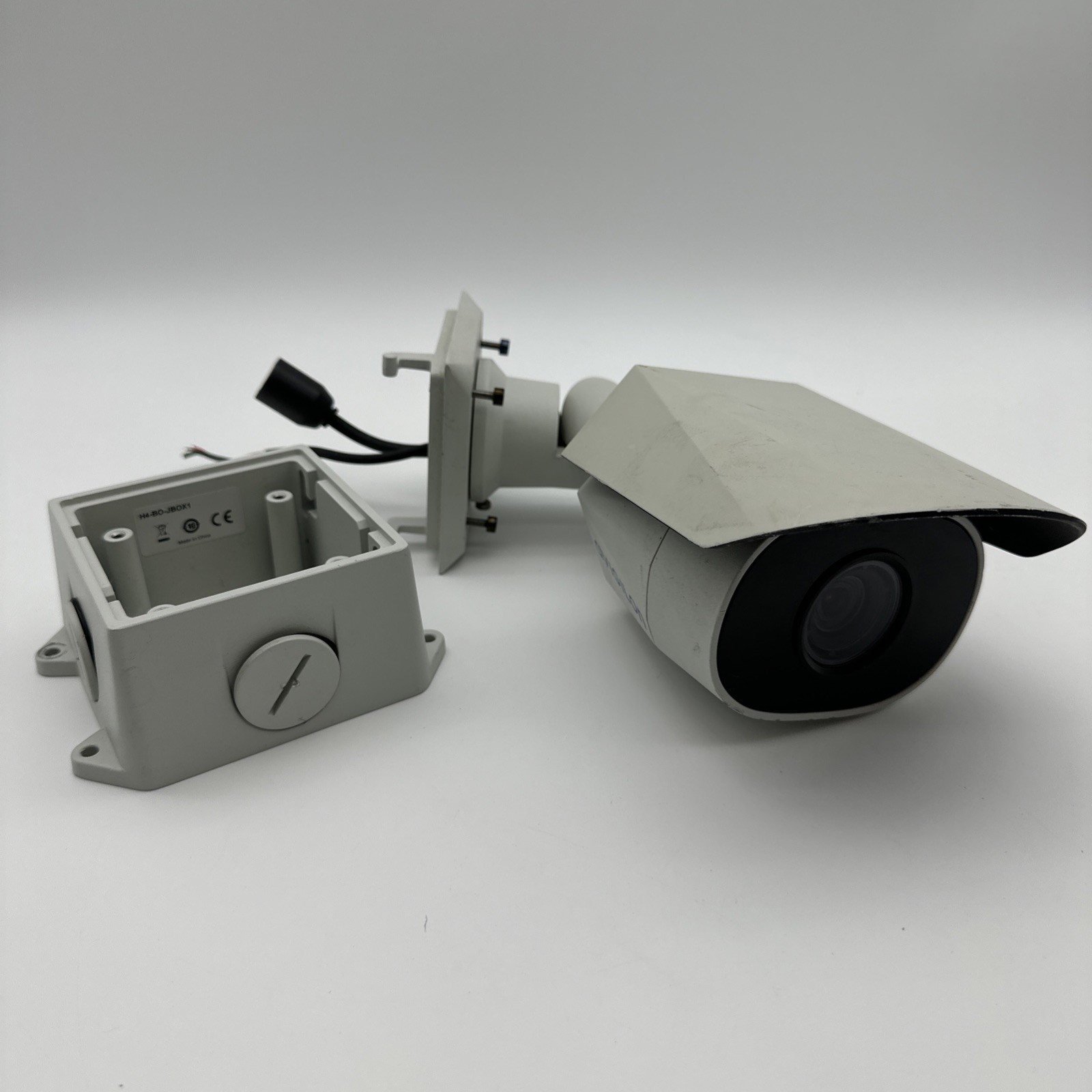 Avigilon 5.0C-H5SL-BO2-IR 5MP Outdoor Bullet Surveillance Camera