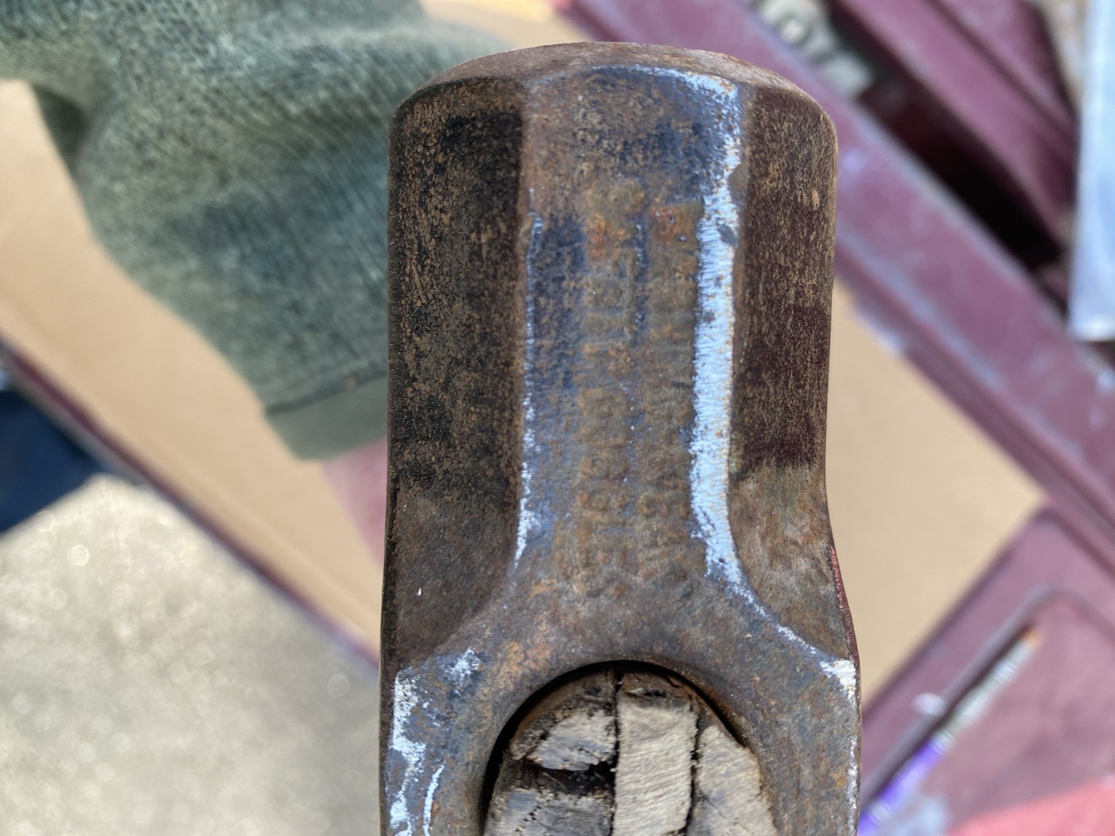 3 Lb Lineman's Hammer With Peg Hole