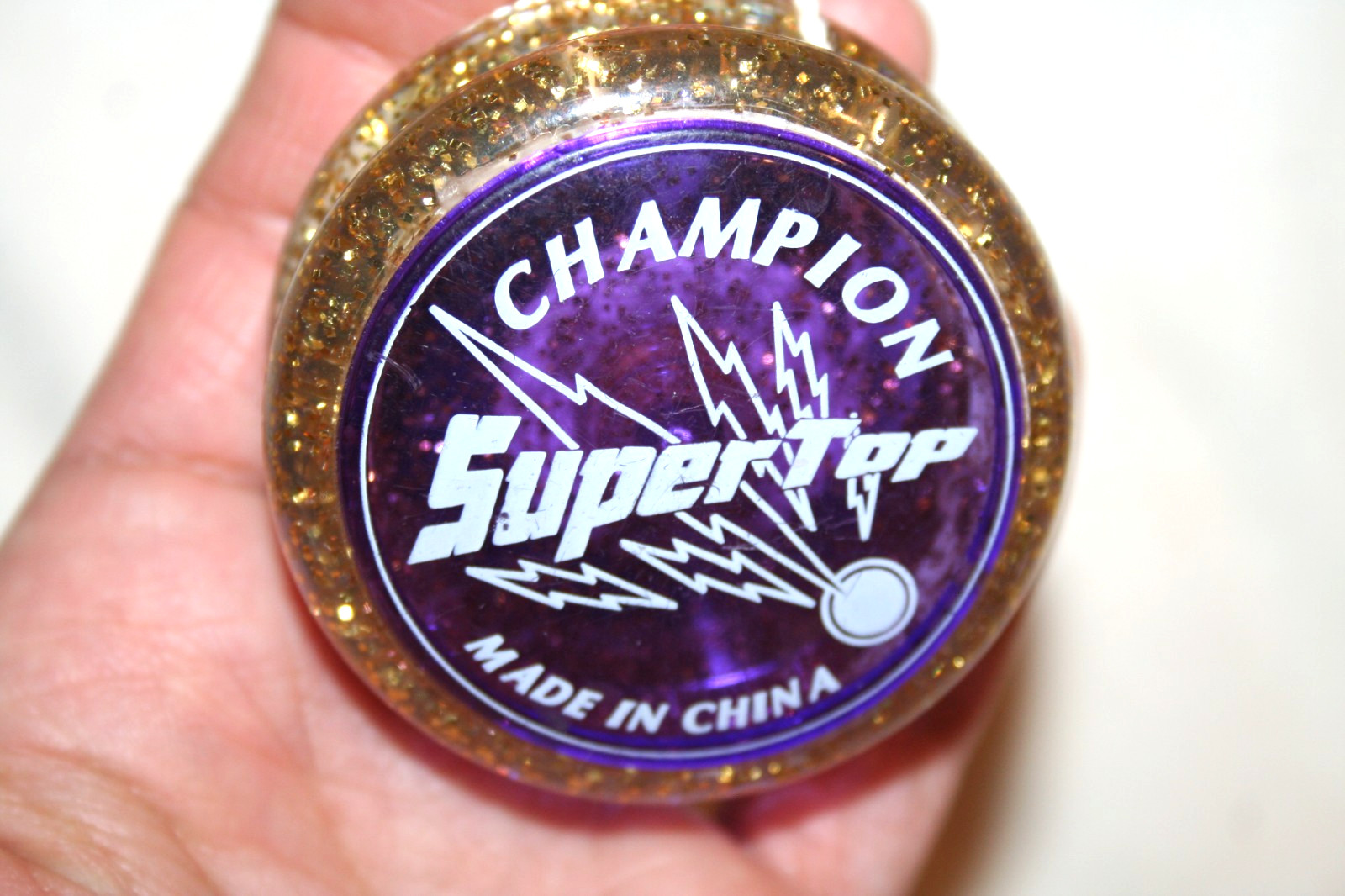 VINTAGE TRANSLUCENT PURPLE GOLD SPARKLE CHAMPION SUPER TOP YOYO PASTIME TOY