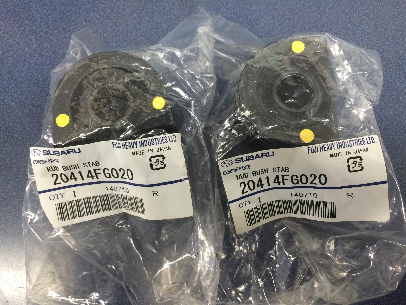 SUBARU 2005-2012 Impreza Legacy Stabilizer Bar Front Bushings 20414FG020 OEM SET