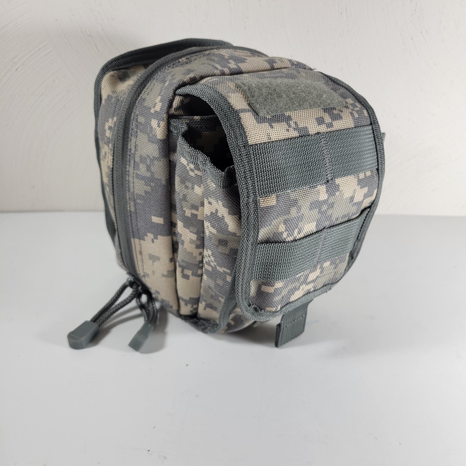 USGI ACU Digi  Molle II Leaders Pounch Dividers Pockets Medical Gear Tactical