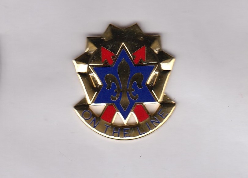 US ARMY 6th INFANTRY DIVISION crest DUI badge cb clutchback G-23